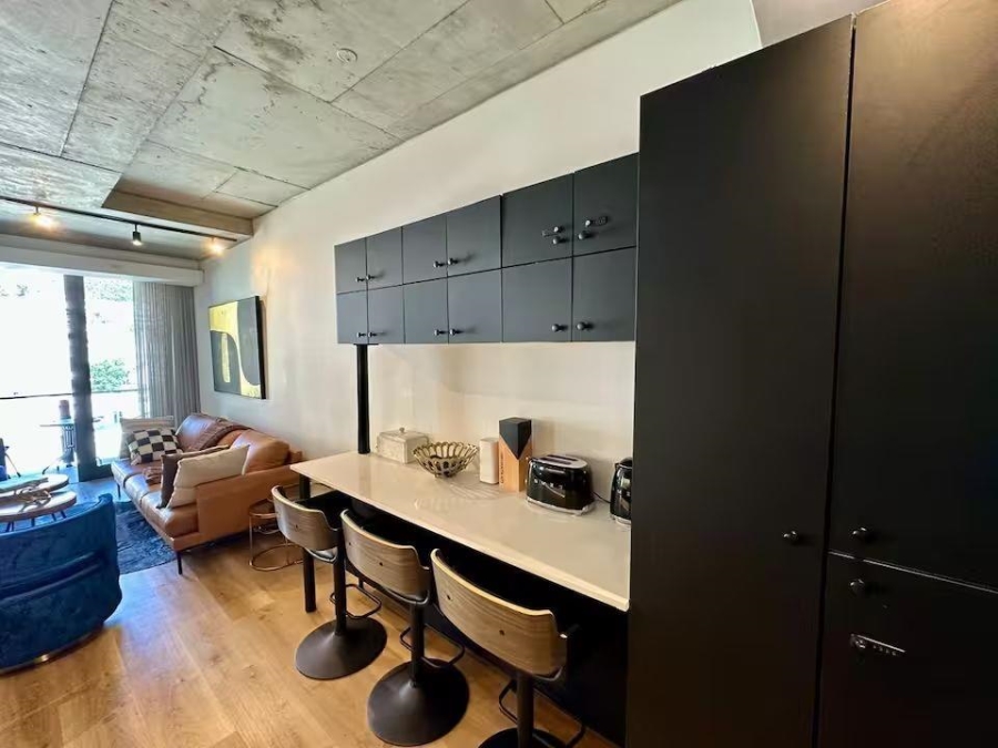 To Let 2 Bedroom Property for Rent in Sea Point Western Cape